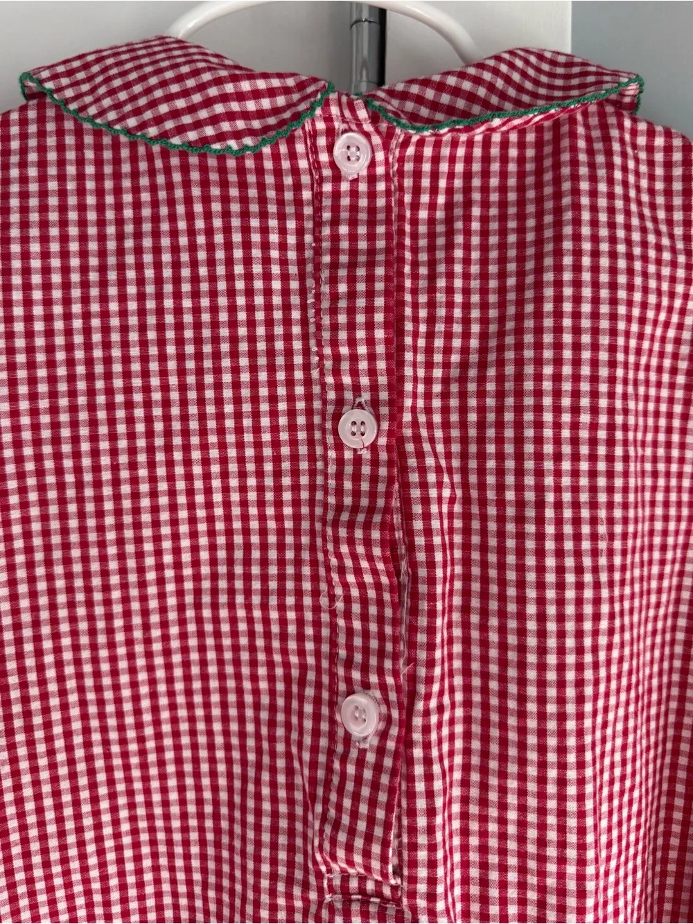N/A red white